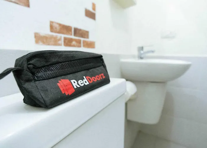 Guest house Reddoorz Near Teuku Umar Barat