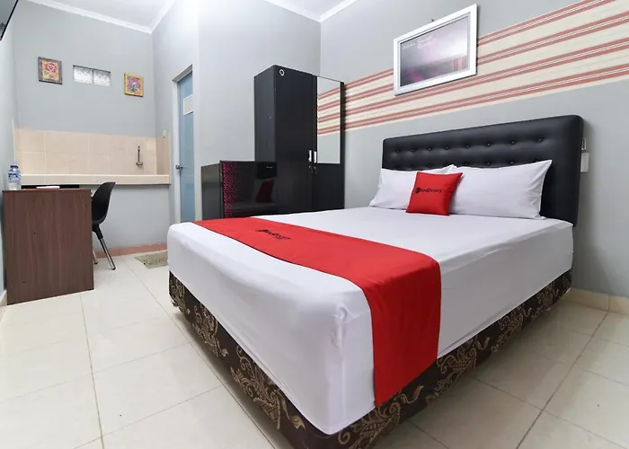 Guest house Reddoorz Near Teuku Umar Barat 2*